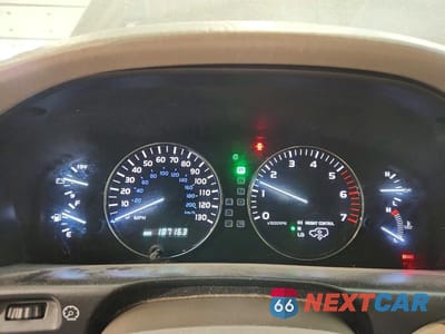 Zdjęcie 9 z 12 samochodu: 2004 LEXUS LX 470 VIN:JTJHT00W343541608 - miniatura