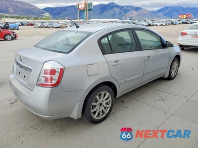 Trzecie zdjęcie samochodu z tyłu: 2010 NISSAN SENTRA 2.0 VIN:3N1AB6AP0AL693396 - miniatura