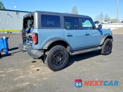 Trzecie zdjęcie samochodu z tyłu: 2025 FORD BRONCO OUTER BANKS VIN:1FMEE8BP7SLB01064 - miniatura
