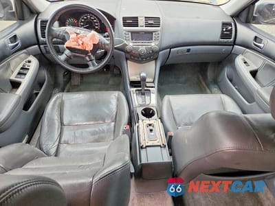 Zdjęcie 8 z 13 samochodu: 2006 HONDA ACCORD EX VIN:1HGCM56846A010059 - miniatura