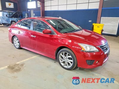 Czwarte zdjęcie samochodu z boku: 2014 NISSAN SENTRA SR VIN:3N1AB7AP0EY236957 - miniatura
