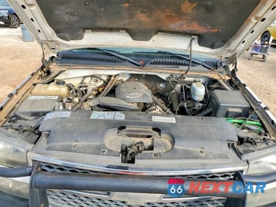 Zdjęcie 11 z 12 samochodu: 2005 CHEVROLET SILVERADO K2500 HEAVY DUTY VIN:1GCHK29U45E300424 - miniatura