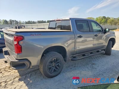Trzecie zdjęcie samochodu z tyłu: 2021 CHEVROLET SILVERADO K1500 LT TRAIL BOSS VIN:1GCPYFED3MZ156685 - miniatura