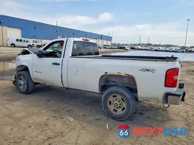 Drugie zdjęcie samochodu z przodu: 2014 CHEVROLET SILVERADO K2500 HEAVY DUTY VIN:1GC0KVCG4EF108612 - miniatura
