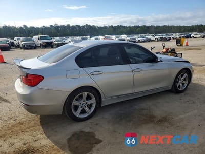 Trzecie zdjęcie samochodu z tyłu: 2014 BMW 320 I XDRIVE VIN:WBA3C3C5XEF987477 - miniatura