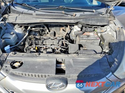 Zdjęcie 12 z 13 samochodu: 2010 HYUNDAI TUCSON GLS VIN:KM8JT3AC0AU018817 - miniatura