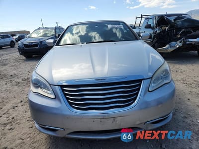 Piąte zdjęcie samochodu w środku: 2012 CHRYSLER 200 TOURING VIN:1C3BCBEB3CN183914 - miniatura