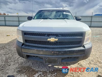 Piąte zdjęcie samochodu w środku: 2008 CHEV SILVERADO C1500 VIN:1GCEC14XX8Z109972 - miniatura