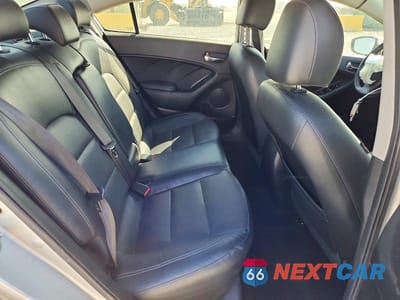 Zdjęcie 10 z 12 samochodu: 2016 KIA FORTE EX VIN:KNAFZ4A85G5614189 - miniatura