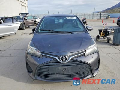 Piąte zdjęcie samochodu w środku: 2016 TOYOTA YARIS 5-DOOR L VIN:VNKKTUD34GA067708 - miniatura