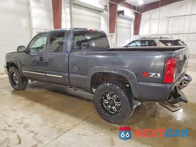 Drugie zdjęcie samochodu z przodu: 2004 CHEVROLET SILVERADO K1500 VIN:2GCEK19T241240020 - miniatura