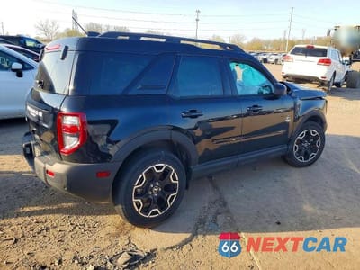 Trzecie zdjęcie samochodu z tyłu: 2025 FORD BRONCO SPORT OUTER BANKS VIN:3FMCR9CN0SRE08219 - miniatura