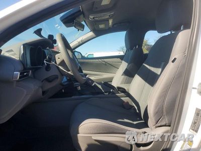 Zdjęcie 7 z 12 samochodu: 2023 HYUNDAI ELENTRA VIN:5NPLM4AG1PH101601 - miniatura