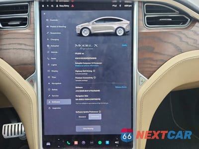 Zdjęcie 9 z 12 samochodu: 2016 TESLA MODEL X VIN:5YJXCAE47GFS00618 - miniatura