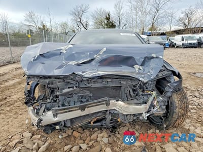 Piąte zdjęcie samochodu w środku: 2017 GENESIS G80 5.0 ULTIMATE VIN:KMHGN4JF0HU210138 - miniatura