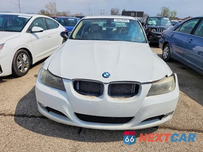 Piąte zdjęcie samochodu w środku: 2011 BMW 328 I VIN:WBAPH7G56BNN02483 - miniatura