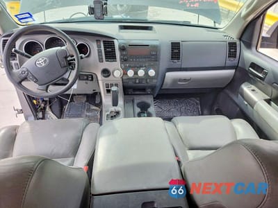 Zdjęcie 8 z 14 samochodu: 2013 TOYOTA TUNDRA GRADE VIN:5TFRM5F16DX061682 - miniatura