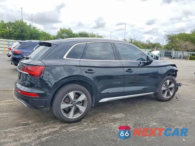 Trzecie zdjęcie samochodu z tyłu: 2023 AUDI Q5 PREMIUM PLUS 40 VIN:WA1BBAFY0P2151032 - miniatura