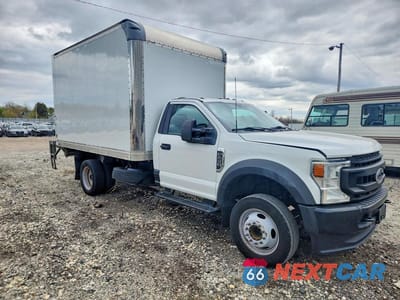 Czwarte zdjęcie samochodu z boku: 2022 FORD F450 SUPER DUTY BOX TRUCK VIN:1FDUF4GN8NEE43866 - miniatura