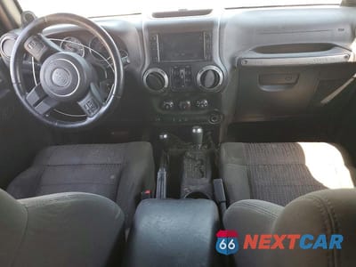 Zdjęcie 8 z 12 samochodu: 2011 JEEP WRANGLER UNLIMITED SPORT VIN:1J4BA3H16BL630248 - miniatura