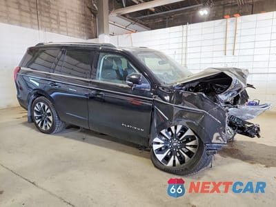 Czwarte zdjęcie samochodu z boku: 2025 FORD EXPEDITION PLATINUM VIN:1FMJU1M81SEA62037 - miniatura