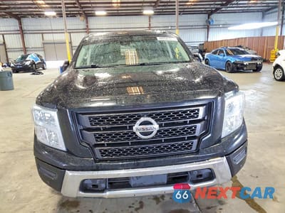 Piąte zdjęcie samochodu w środku: 2021 NISSAN TITAN SV VIN:1N6AA1EFXMN526517 - miniatura