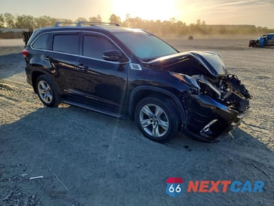 Czwarte zdjęcie samochodu z boku: 2019 TOYOTA HIGHLANDER LIMITED VIN:5TDDZRFH2KS976659 - miniatura