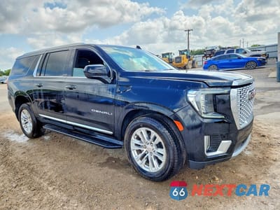 Czwarte zdjęcie samochodu z boku: 2021 GMC YUKON XL C1500 SLT VIN:1GKS1GKD1MR463740 - miniatura