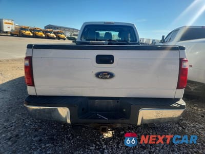Zdjęcie 6 z 13 samochodu: 2016 FORD F350 SUPER DUTY VIN:1FT8W3AT4GEC31878 - miniatura
