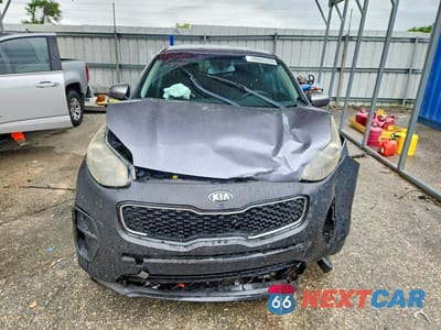 Piąte zdjęcie samochodu w środku: 2017 KIA SPORTAGE LX VIN:KNDPM3ACXH7241693 - miniatura