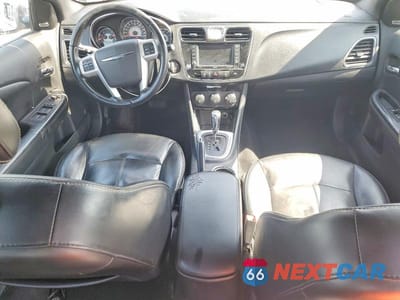 Zdjęcie 8 z 12 samochodu: 2014 CHRYSLER 200 LIMITED VIN:1C3CCBCGXEN180370 - miniatura