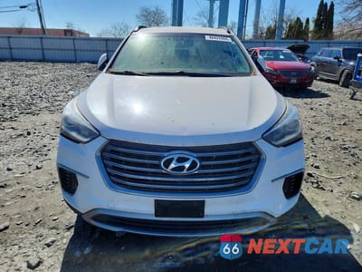 Piąte zdjęcie samochodu w środku: 2017 HYUNDAI SANTA FE SE VIN:KM8SMDHF4HU191595 - miniatura