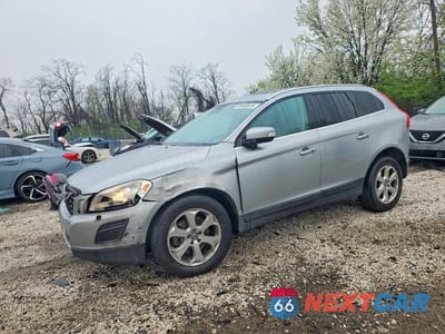 2013 VOLVO XC60 3.2 YV4952DL2D2381656 - główne zdjęcie licytacji z USA - miniatura