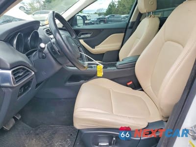 Zdjęcie 7 z 13 samochodu: 2019 JAGUAR F-PACE PREMIUM VIN:SADCJ2FX4KA356740 - miniatura