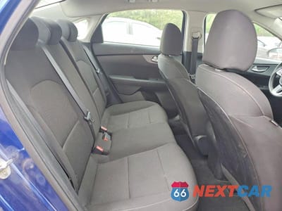 Zdjęcie 10 z 12 samochodu: 2019 KIA FORTE LXS VIN:3KPF24ADXKE089602 - miniatura