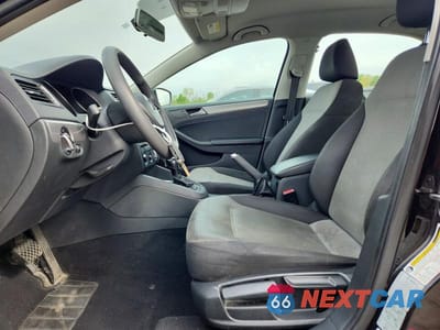 Zdjęcie 7 z 12 samochodu: 2017 VOLKSWAGEN JETTA S VIN:3VW2B7AJ4HM270793 - miniatura