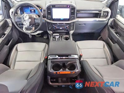 Zdjęcie 8 z 12 samochodu: 2024 FORD F150 LARIAT VIN:1FTFW5L80RFA84516 - miniatura
