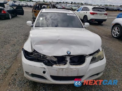Piąte zdjęcie samochodu w środku: 2010 BMW 328 I SULEV VIN:WBAPH5G51ANM36671 - miniatura