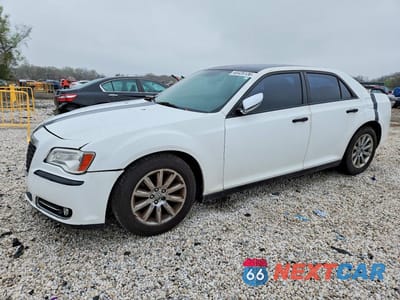 2012 CHRYSLER 300 LIMITED 2C3CCACG2CH227133 - główne zdjęcie licytacji z USA - miniatura