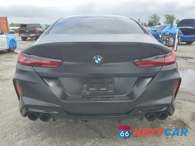 Zdjęcie 6 z 12 samochodu: 2022 BMW M8 VIN:WBSGV0C03NCH18297 - miniatura