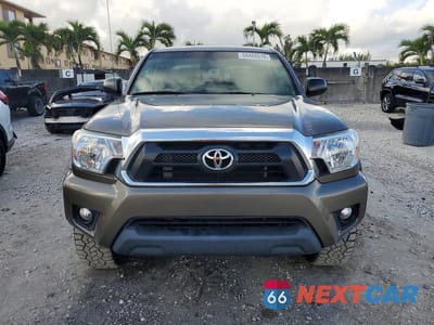 Piąte zdjęcie samochodu w środku: 2013 TOYOTA TACOMA V6 VIN:5TFLU4ENXDX064735 - miniatura