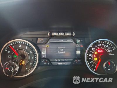 Zdjęcie 9 z 12 samochodu: 2019 RAM 1500 BIG HORN VIN:1C6SRFFT5KN540010 - miniatura