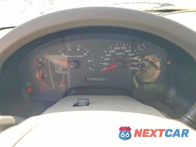 Zdjęcie 9 z 12 samochodu: 2005 FORD F150 VIN:1FTPX14585NB01707 - miniatura