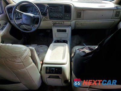 Zdjęcie 8 z 13 samochodu: 2002 CHEVROLET SUBURBAN K1500 VIN:1GNFK16ZX2J225580 - miniatura