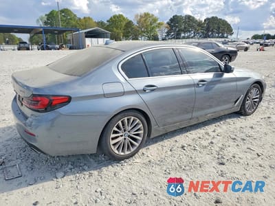 Trzecie zdjęcie samochodu z tyłu: 2021 BMW 530 XI VIN:WBA13BJ01MCF18502 - miniatura