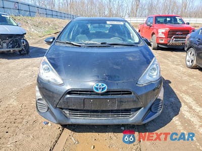 Piąte zdjęcie samochodu w środku: 2016 TOYOTA PRIUS C TWO VIN:JTDKDTB34G1119051 - miniatura