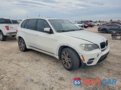 Czwarte zdjęcie samochodu z boku: 2012 BMW X5 XDRIVE50I VIN:5UXZV8C54CL425222 - miniatura