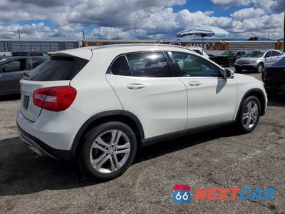 Trzecie zdjęcie samochodu z tyłu: 2015 MERCEDES-BENZ GLA 250 VIN:WDCTG4EBXFJ153007 - miniatura