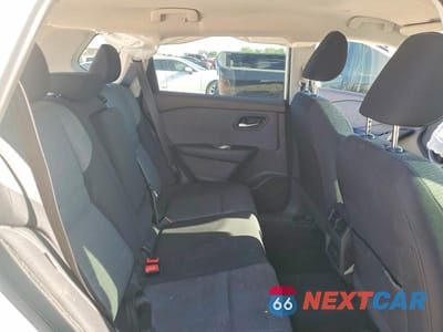 Zdjęcie 10 z 12 samochodu: 2023 NISSAN ROGUE SV VIN:5N1BT3BA9PC867246 - miniatura