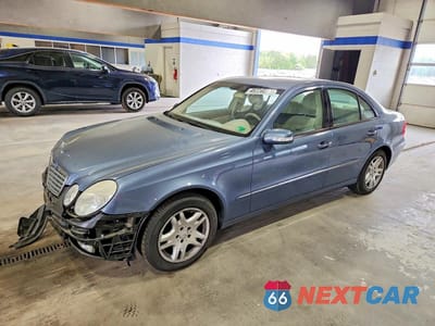 2003 MERCEDES-BENZ E 320 WDBUF65J83A243699 - główne zdjęcie licytacji z USA - miniatura